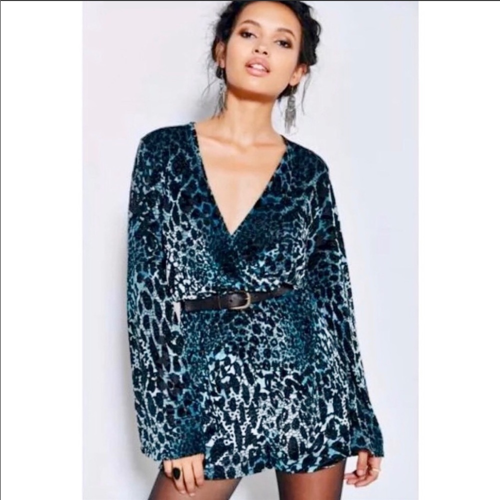 Ecote Teal Blue Leopard Print Romper - Picture 2 of 8